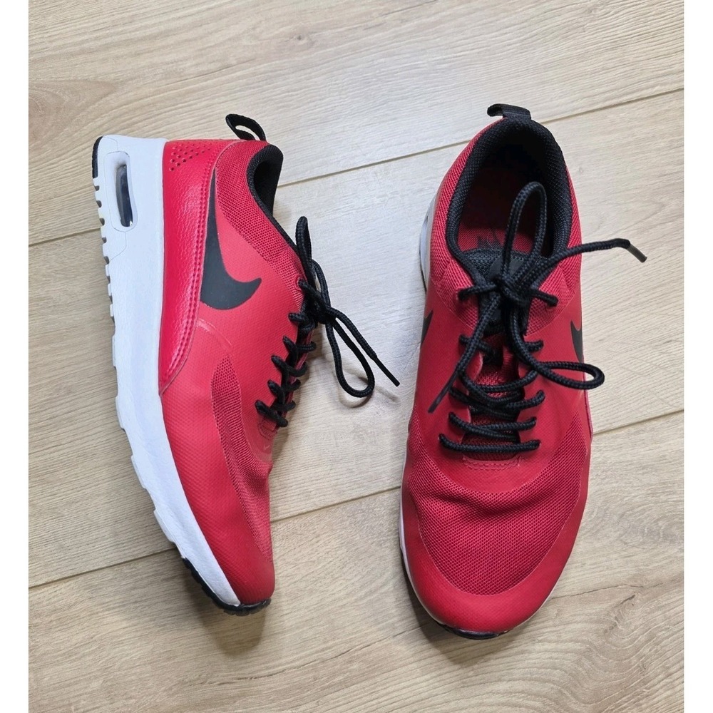 Nike Air Max Thea Sneaker Women's Size 6.5 Running Shoe Red /Black